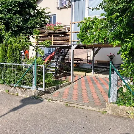Ruhige Wohnung Nahe Traunreut Esterno foto